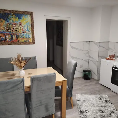 Hall Апартаменты *